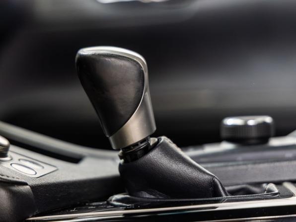 Lexus ES VI Рестайлинг с пробегом 2015 года, цена 2 288 000 рублей, 176582 км, седан, Автокод Объявления