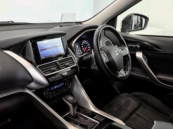 Mitsubishi Eclipse Cross I с пробегом 2018 года, цена 2 080 000 рублей, 46254 км, внедорожник, Автокод Объявления