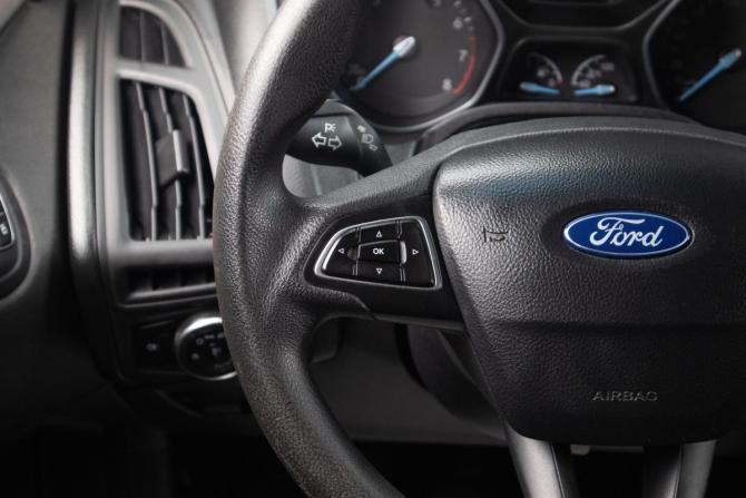 Ford Focus III Рестайлинг с пробегом 2016 года, цена 929 000 рублей, 217612 км, хэтчбек, Автокод Объявления
