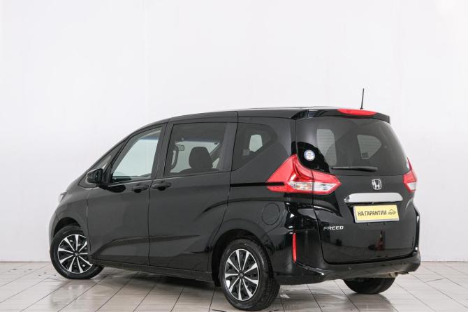 Honda Freed II Рестайлинг с пробегом 2020 года, цена 1 649 000 рублей, 121000 км, компактвэн, Автокод Объявления