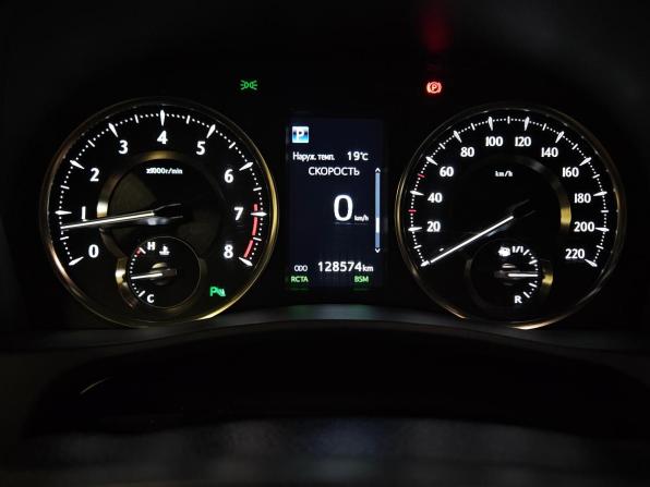 Toyota Alphard III Рестайлинг с пробегом 2018 года, цена 5 050 000 рублей, 128574 км, минивэн, Автокод Объявления