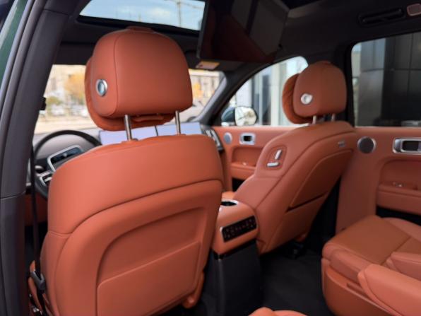 Li Auto (Lixiang) L9 I Рестайлинг с пробегом 2025 года, цена 8 350 000 рублей, 10000 км, внедорожник, Автокод Объявления