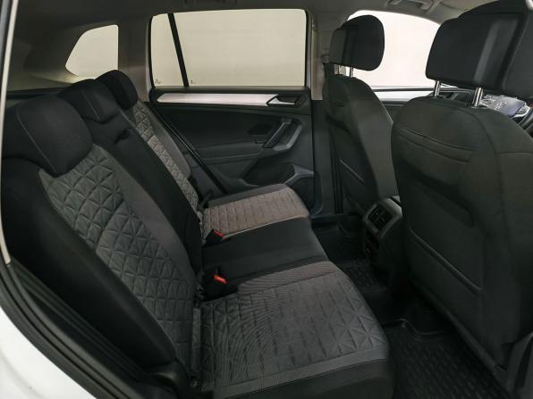 Volkswagen Tiguan II Рестайлинг с пробегом 2021 года, цена 2 493 000 рублей, 127280 км, внедорожник, Автокод Объявления