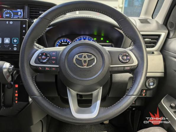 Toyota Roomy I Рестайлинг с пробегом 2021 года, цена 1 450 000 рублей, 28000 км, минивэн, Автокод Объявления