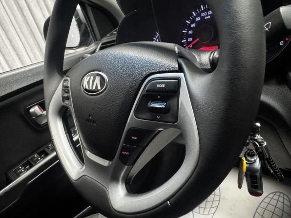Kia Rio III Рестайлинг с пробегом 2015 года, цена 888 000 рублей, 194916 км, седан, Автокод Объявления