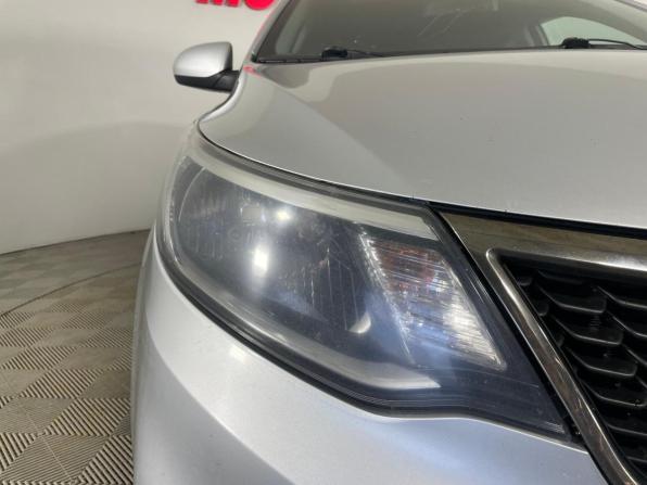 Kia Rio III Рестайлинг с пробегом 2015 года, цена 849 000 рублей, 200952 км, седан, Автокод Объявления