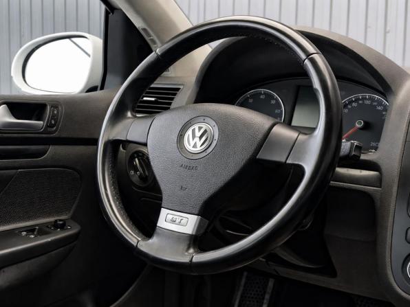 Volkswagen Golf V с пробегом 2008 года, цена 450 000 рублей, 274120 км, хэтчбек, Автокод Объявления