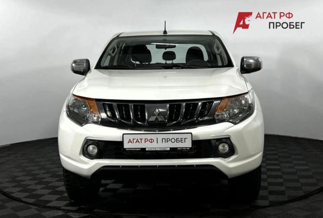 Mitsubishi L200 V с пробегом 2017 года, цена 2 490 000 рублей, 86825 км, offers.body_type.unknown, Автокод Объявления