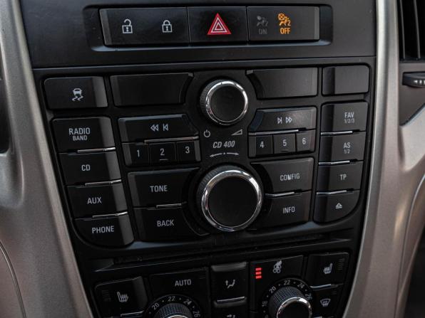 Opel Astra J с пробегом 2012 года, цена 760 000 рублей, 243131 км, хэтчбек, Автокод Объявления