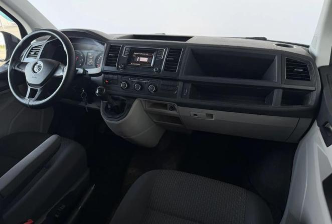 Volkswagen Caravelle T5 Рестайлинг с пробегом 2015 года, цена 2 500 000 рублей, 240626 км, минивэн, Автокод Объявления