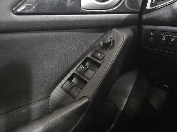 Mazda 3 II (BL) Рестайлинг с пробегом 2013 года, цена 1 025 000 рублей, 100000 км, хэтчбек, Автокод Объявления