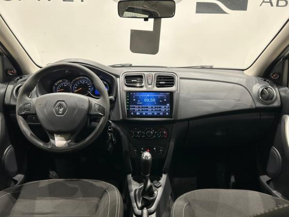 Renault Logan II с пробегом 2017 года, цена 749 000 рублей, 129901 км, седан, Автокод Объявления