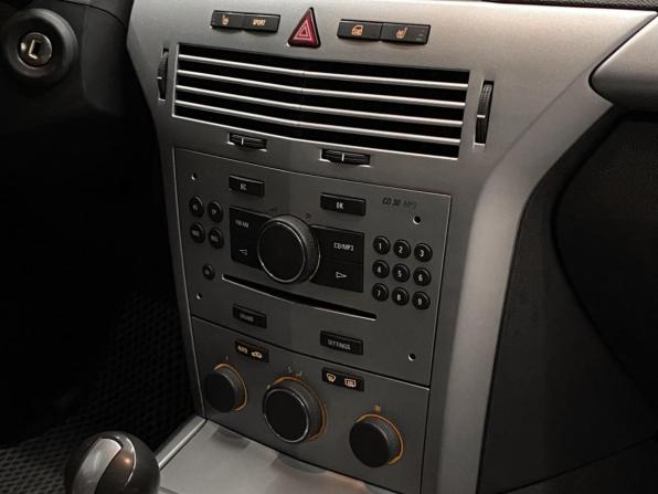 Opel Astra H Рестайлинг с пробегом 2011 года, цена 650 000 рублей, 126000 км, хэтчбек, Автокод Объявления