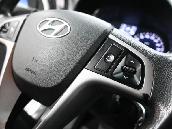 Hyundai Solaris I Рестайлинг с пробегом 2016 года, цена 1 239 900 рублей, 179700 км, седан, Автокод Объявления