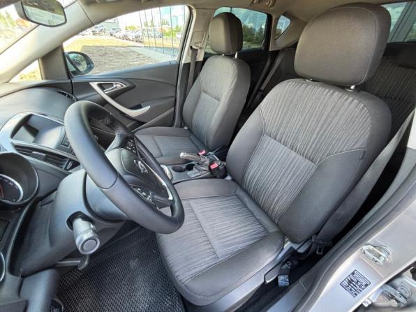 Opel Astra J с пробегом 2012 года, цена 595 000 рублей, 218000 км, хэтчбек, Автокод Объявления