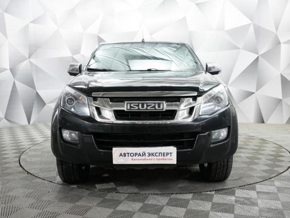 Isuzu D-Max II с пробегом 2016 года, цена 2 280 000 рублей, 107000 км, пикап, Автокод Объявления
