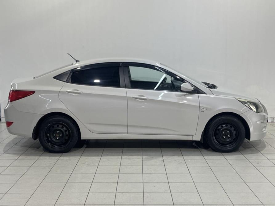 Hyundai Solaris I Рестайлинг Курск  - изображение 4