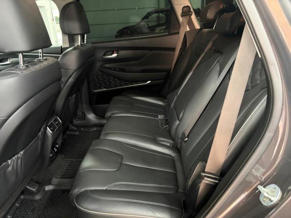Hyundai Santa Fe IV Рестайлинг с пробегом 2021 года, цена 3 597 000 рублей, 86861 км, внедорожник, Автокод Объявления