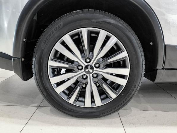Mitsubishi Outlander III Рестайлинг 3 с пробегом 2021 года, цена 3 200 000 рублей, 67451 км, внедорожник, Автокод Объявления