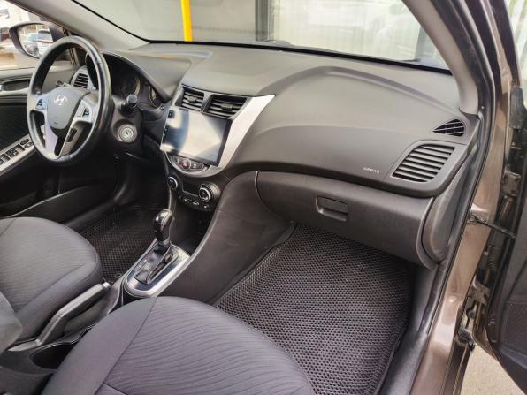 Hyundai Solaris I Рестайлинг с пробегом 2016 года, цена 1 100 000 рублей, 155016 км, седан, Автокод Объявления