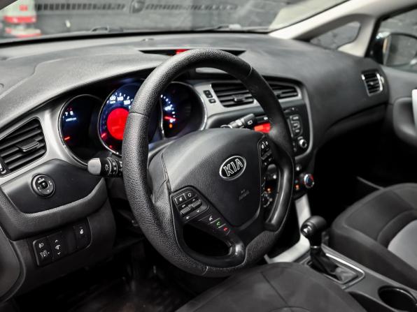 Kia Ceed II с пробегом 2013 года, цена 1 150 000 рублей, 105121 км, хэтчбек, Автокод Объявления