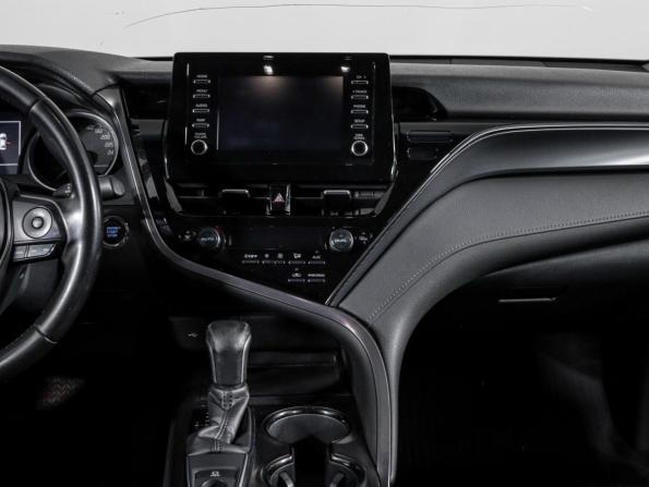 Toyota Camry VIII (XV70) Рестайлинг с пробегом 2021 года, цена 2 250 000 рублей, 227000 км, седан, Автокод Объявления