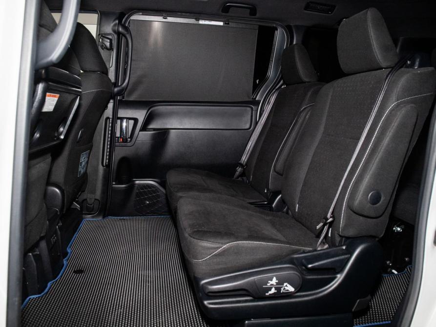 Toyota Noah III (R80) Рестайлинг Иркутск  - изображение 7