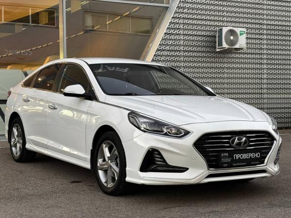 Hyundai Sonata VII (LF) Рестайлинг с пробегом 2018 года, цена 1 575 000 рублей, 153000 км, седан, Автокод Объявления
