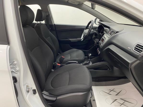 Kia Rio III Рестайлинг с пробегом 2017 года, цена 1 170 000 рублей, 122969 км, седан, Автокод Объявления