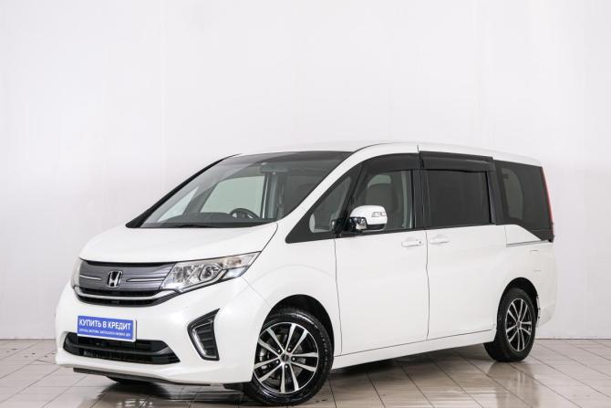 Honda Stepwgn V с пробегом 2015 года, цена 1 749 000 рублей, 123000 км, минивэн, Автокод Объявления