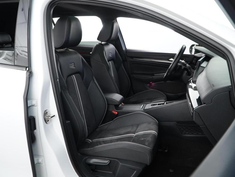 Volkswagen Golf VIII Москва  - изображение 8
