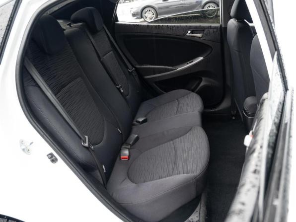 Hyundai Solaris I Рестайлинг с пробегом 2015 года, цена 1 140 000 рублей, 115846 км, седан, Автокод Объявления