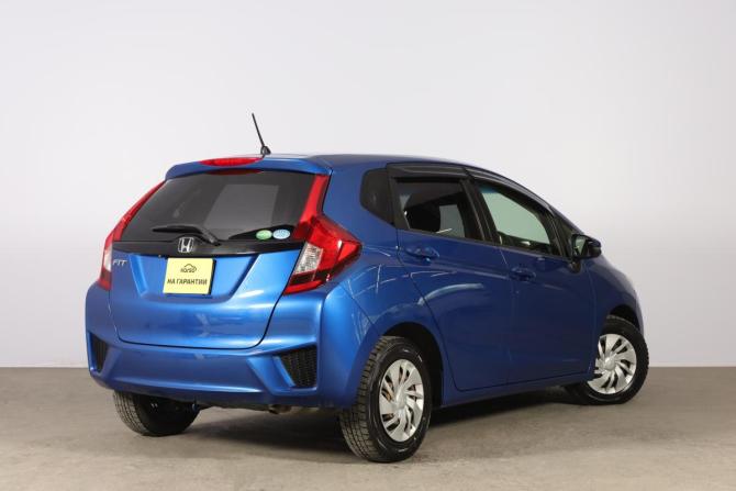 Honda Fit III Рестайлинг с пробегом 2016 года, цена 1 099 000 рублей, 61702 км, хэтчбек, Автокод Объявления