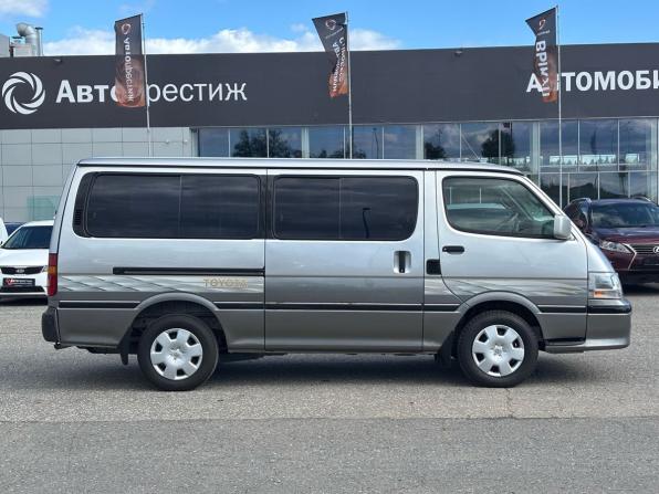 Toyota HiAce H100 с пробегом 2003 года, цена 1 090 000 рублей, 235445 км, минивэн, Автокод Объявления