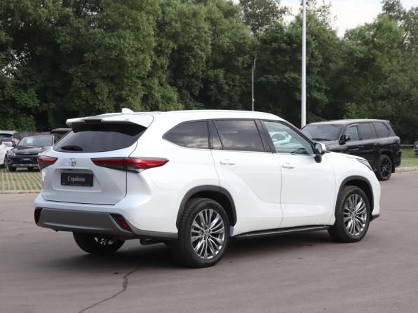 Toyota Highlander IV (XU70) с пробегом 2024 года, цена 5 050 000 рублей, 9000 км, внедорожник, Автокод Объявления