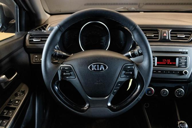 Kia Rio III Рестайлинг с пробегом 2015 года, цена 899 000 рублей, 184279 км, седан, Автокод Объявления