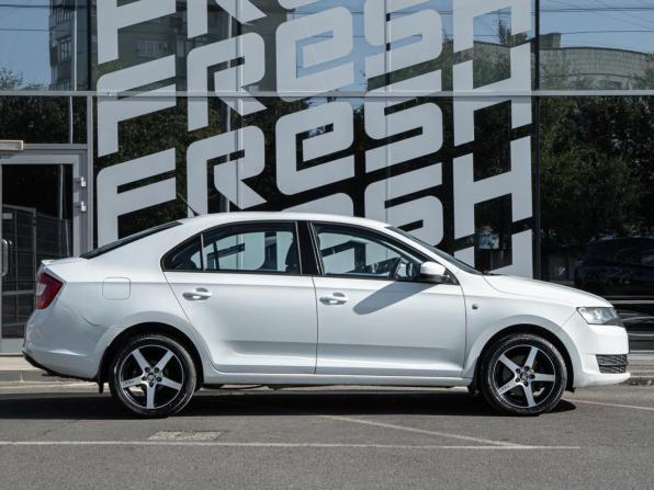 Skoda Rapid I с пробегом 2014 года, цена 1 170 000 рублей, 126256 км, лифтбек, Автокод Объявления