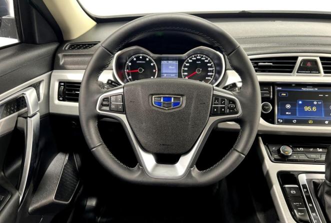 Geely Atlas I с пробегом 2018 года, цена 1 480 000 рублей, 215240 км, внедорожник, Автокод Объявления