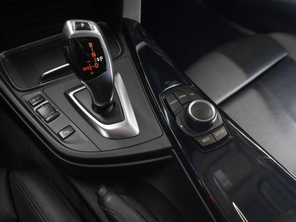 BMW 3 серии VI (F3x) Рестайлинг с пробегом 2015 года, цена 2 440 000 рублей, 118852 км, седан, Автокод Объявления