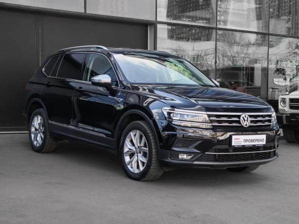 Volkswagen Tiguan II с пробегом 2019 года, цена 2 700 000 рублей, 105309 км, внедорожник, Автокод Объявления