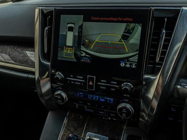 Toyota Alphard III Рестайлинг с пробегом 2020 года, цена 5 549 000 рублей, 88345 км, минивэн, Автокод Объявления