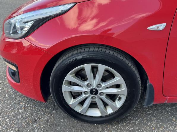 Kia Ceed II с пробегом 2015 года, цена 1 390 000 рублей, 73371 км, хэтчбек, Автокод Объявления