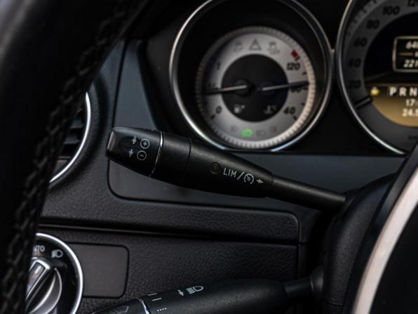 Mercedes-Benz C-Класс III (W204) Рестайлинг с пробегом 2011 года, цена 1 179 000 рублей, 221167 км, седан, Автокод Объявления