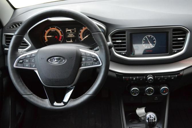 Lada (ВАЗ) Vesta I Рестайлинг (NG) с пробегом 2024 года, цена 1 390 000 рублей, 13579 км, седан, Автокод Объявления