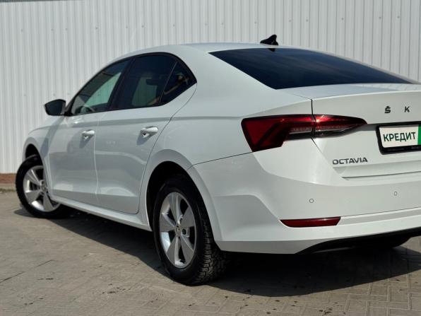 Skoda Octavia IV (A8) с пробегом 2021 года, цена 2 350 000 рублей, 101600 км, лифтбек, Автокод Объявления