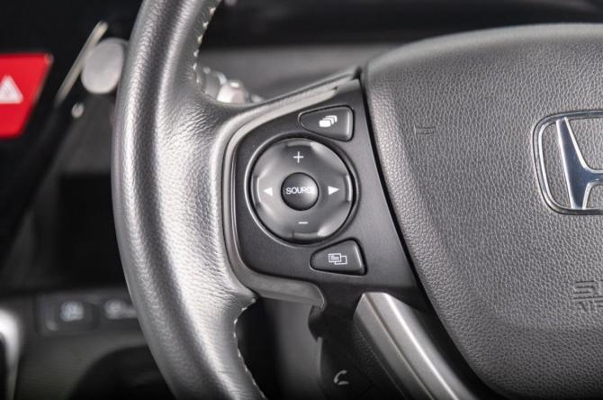 Honda Stepwgn V Рестайлинг с пробегом 2018 года, цена 2 599 000 рублей, 121000 км, минивэн, Автокод Объявления