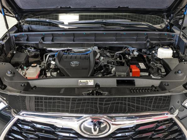 Toyota Highlander IV (XU70) с пробегом 2025 года, цена 5 649 500 рублей, 10 км, внедорожник, Автокод Объявления