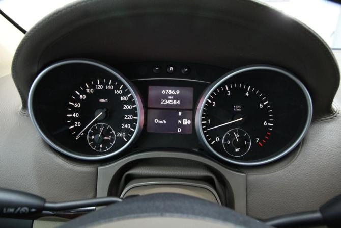 Mercedes-Benz M-Класс II (W164) Рестайлинг с пробегом 2010 года, цена 1 950 000 рублей, 234000 км, внедорожник, Автокод Объявления