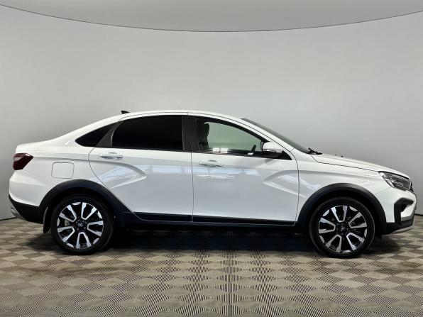 Lada (ВАЗ) Vesta I Рестайлинг (NG) с пробегом 2023 года, цена 1 435 000 рублей, 64241 км, седан, Автокод Объявления