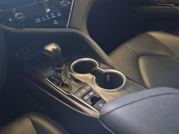 Toyota Camry VIII (XV70) Рестайлинг с пробегом 2022 года, цена 3 290 000 рублей, 59000 км, седан, Автокод Объявления
